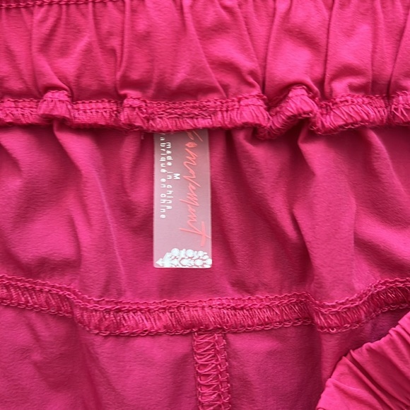 Free People Movement Pink Shorts With Pockets, Size Medium! - Picture 7 of 9